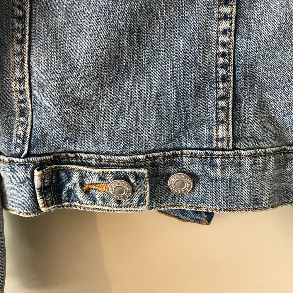Levi Denim Jean Jacket - Button Down - Light Wash Size Small - Picture 8 of 11